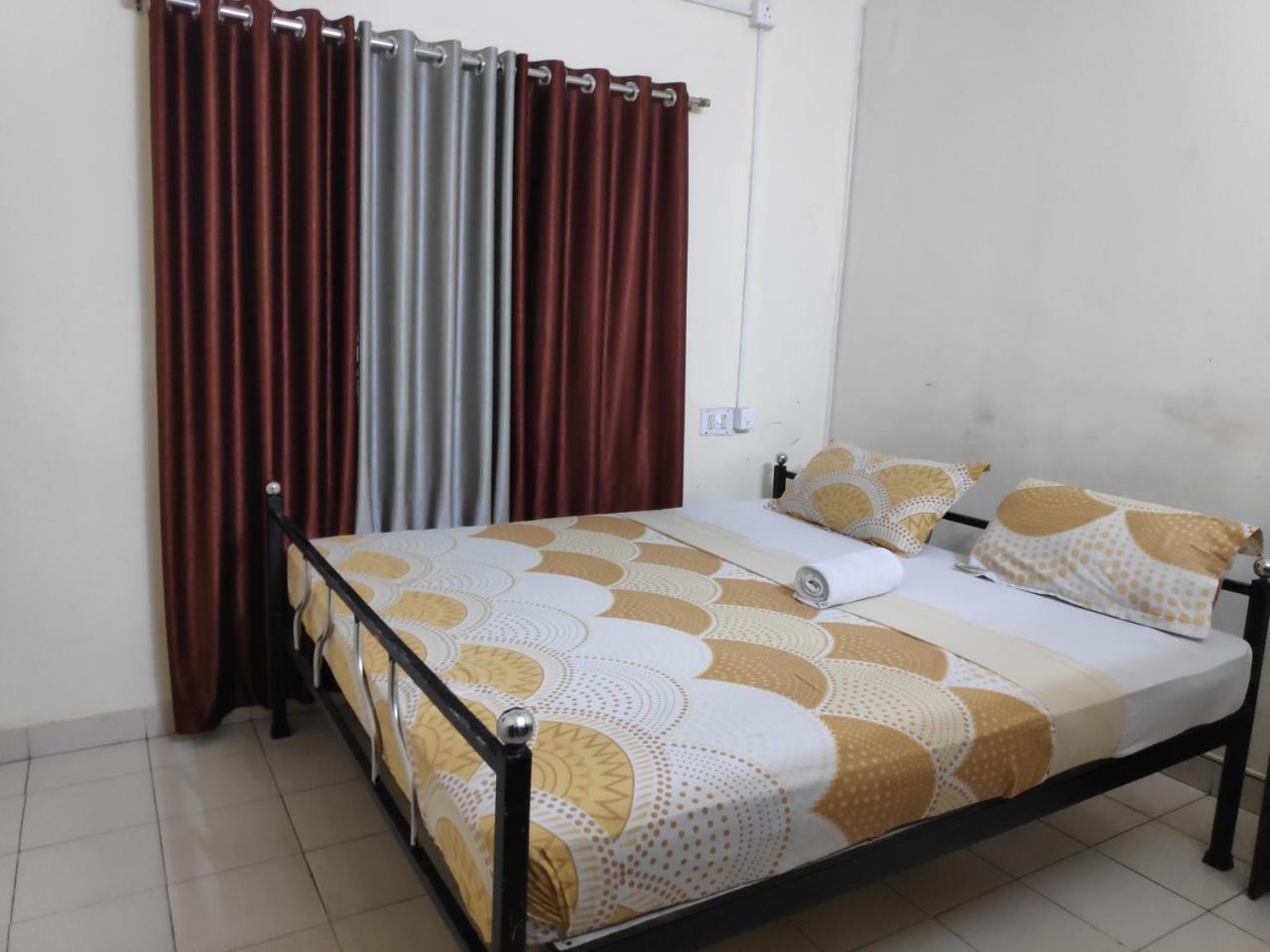 Hotel Silver Space Ernakulam Exterior foto